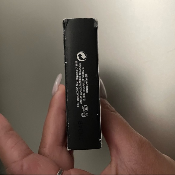 Fenty Beauty Killawatt Highlighter - Picture 3 of 4